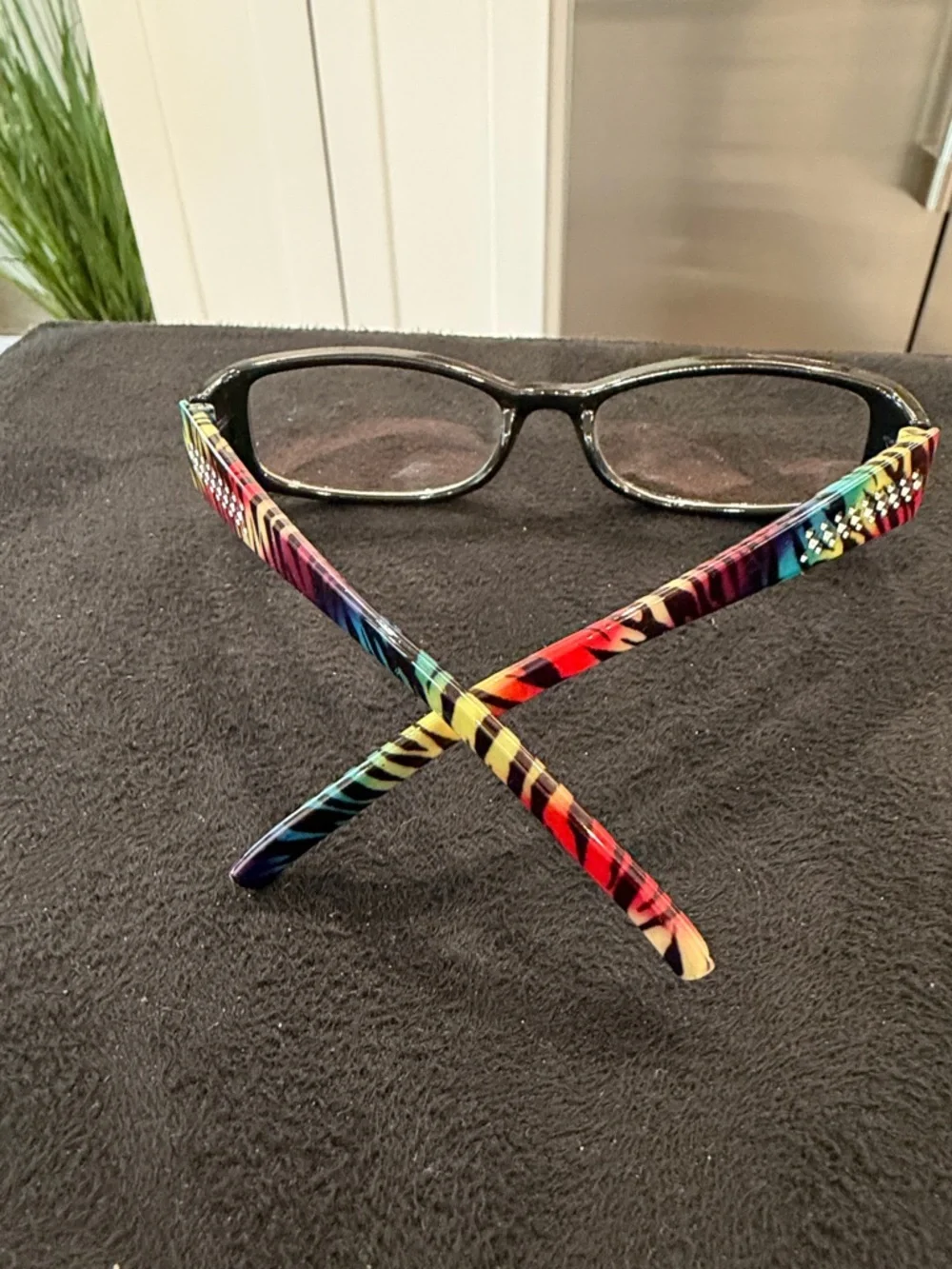 Source Unknown Purple Glitter Kids Sunglasses